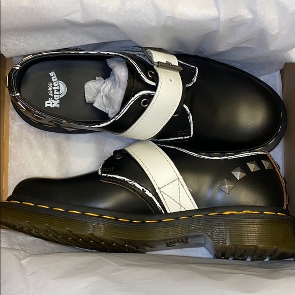 NEW Dr. Martens 1461 Zambello Stud Lace-Up - Picture 7 of 10